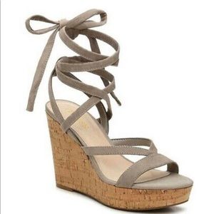 GUESS - LACE UP WEDGE SANDAL GRAY FAUX SUEDE